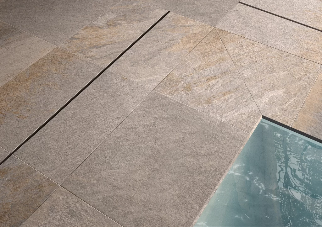 particolare-bordo-piscina-1a-cambio-posa_lug19jpg