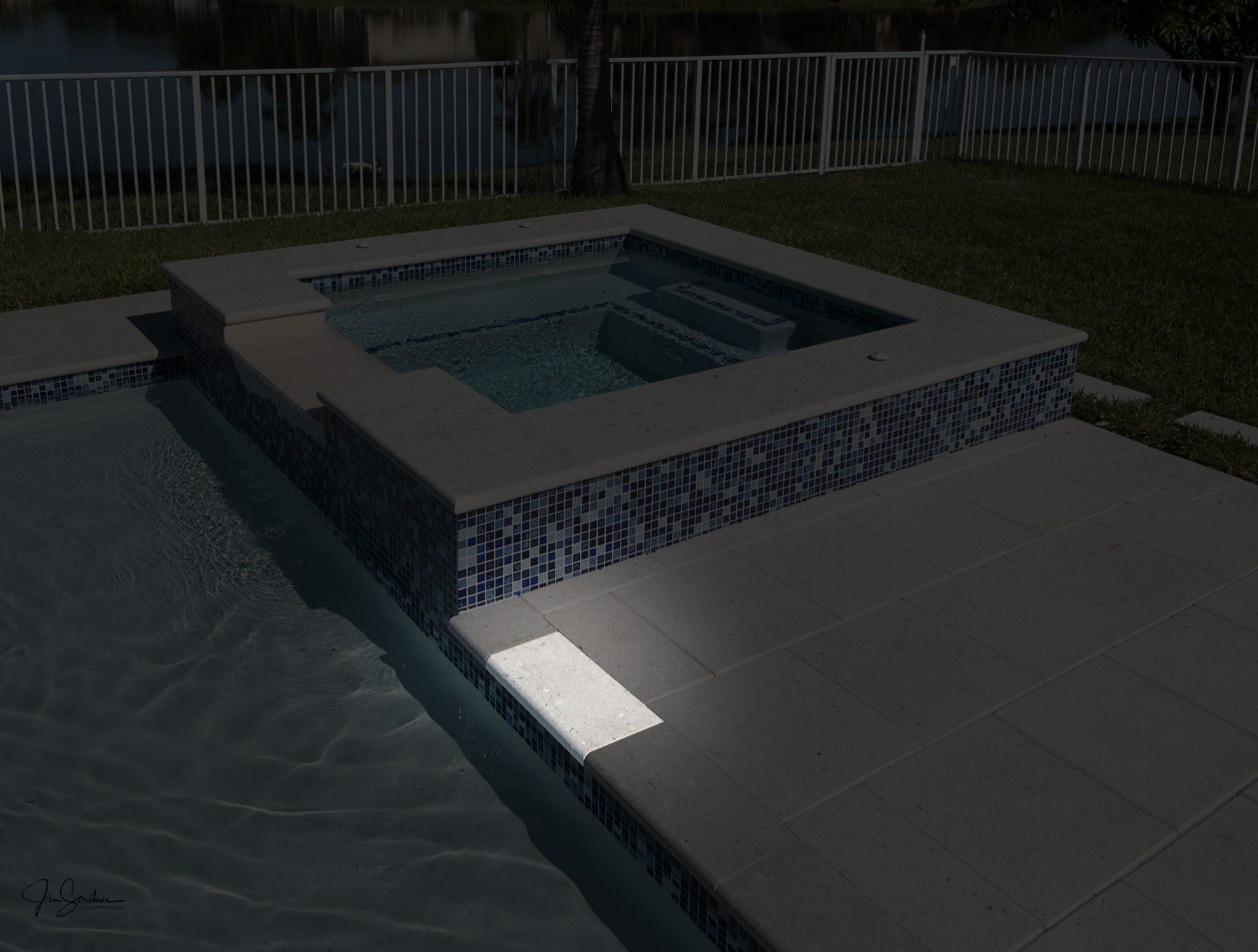 Single-sided Artistic Pavers coping
